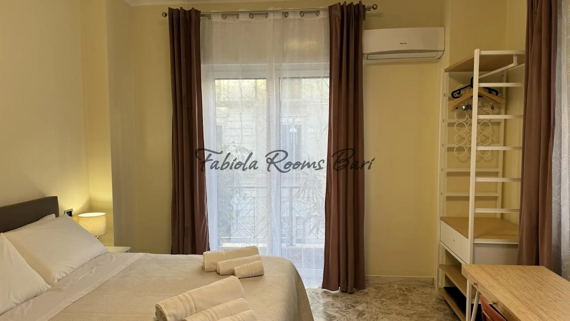 Fabiola Rooms Bari 0*,  Italy