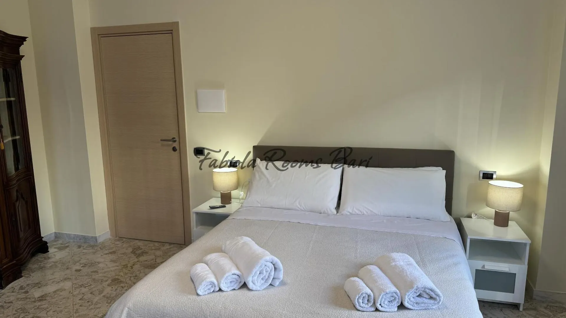 Fabiola Rooms Bari 0*,